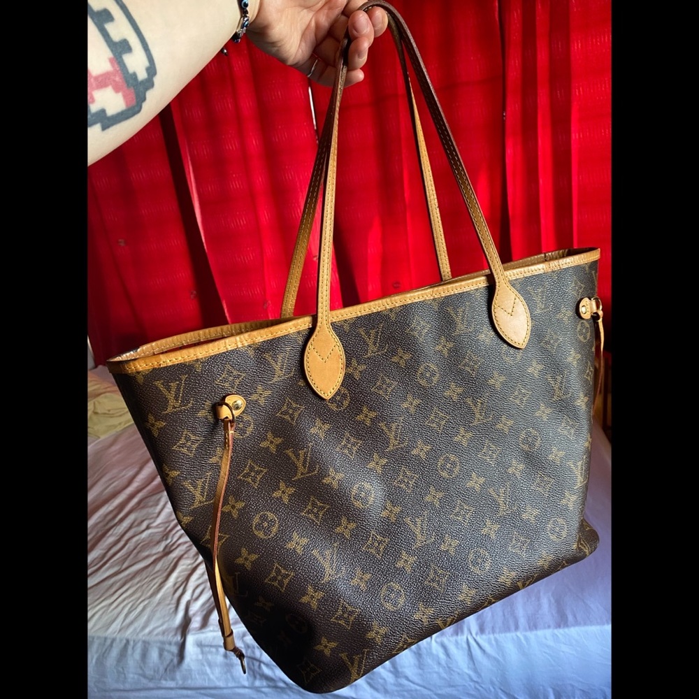 Louis Vuitton Neverfull Monogram MM